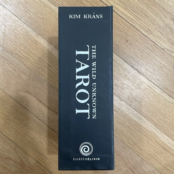 Kim Krans The Wild Unknown Tarot Deck and Guidebook (in keepsake box) - Picture 2 of 6